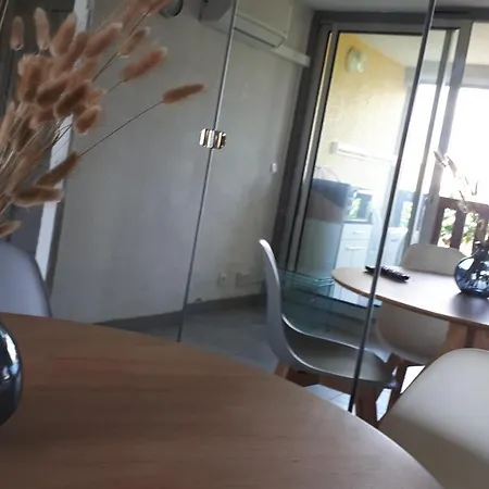 Apartament La Playa *